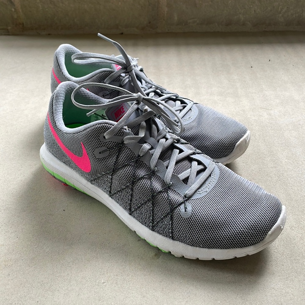Nike Women’s Flex Fury 2 Running. Grey with hot pink swoosh size 9.5